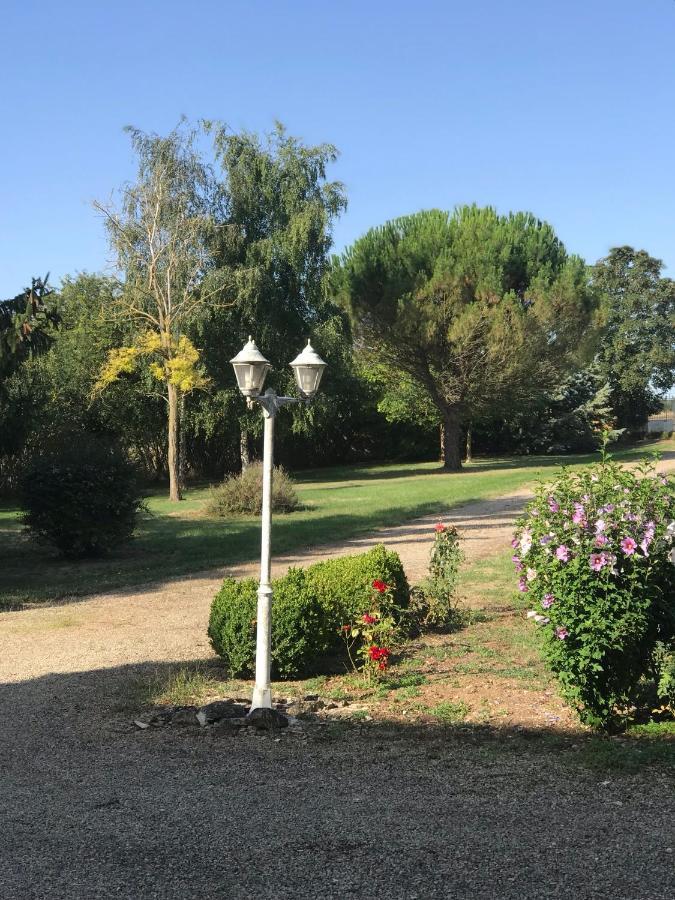 La Maladrie Bed & Breakfast Vouzailles ภายนอก รูปภาพ