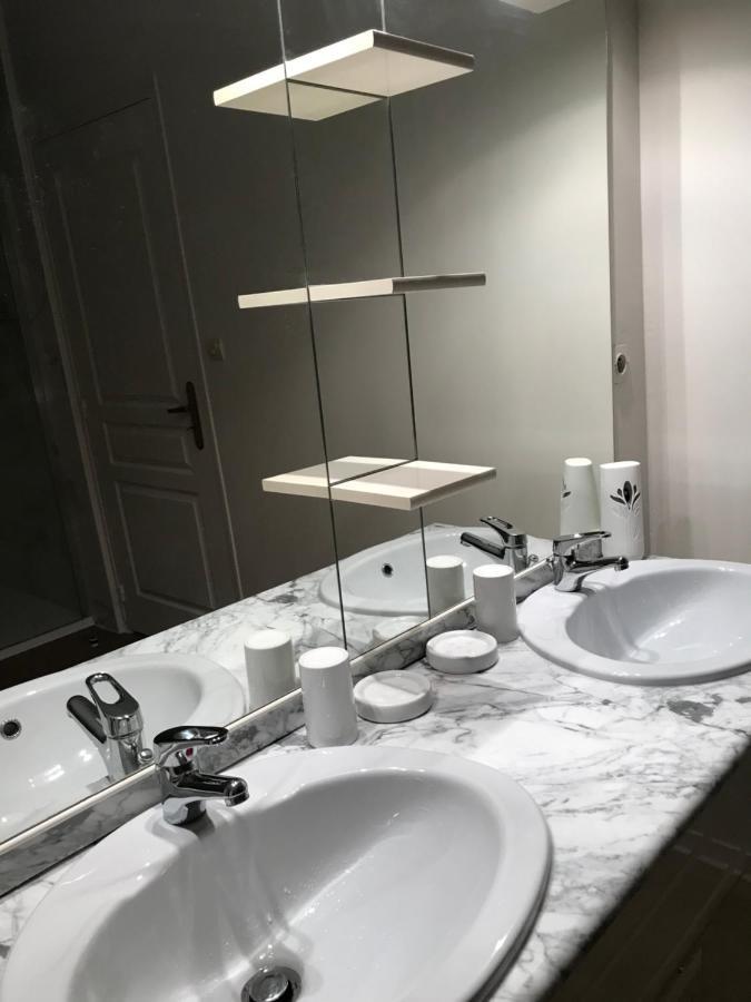 La Maladrie Bed & Breakfast Vouzailles ภายนอก รูปภาพ